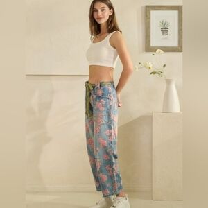 Oli & Hali Floral Blue Cropped Jeans